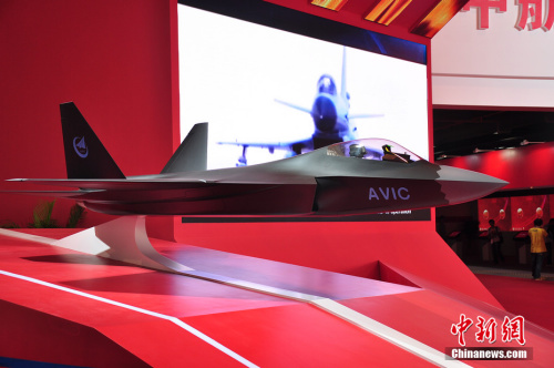 国产4代机模型首次亮相珠海航展 国产4代机模型首次亮相珠海航展