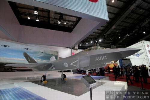 中国改进版歼31亮相珠海航展 中国改进版歼31亮相珠海航展