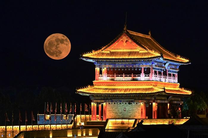 2025年度“最低满月”现身天宇